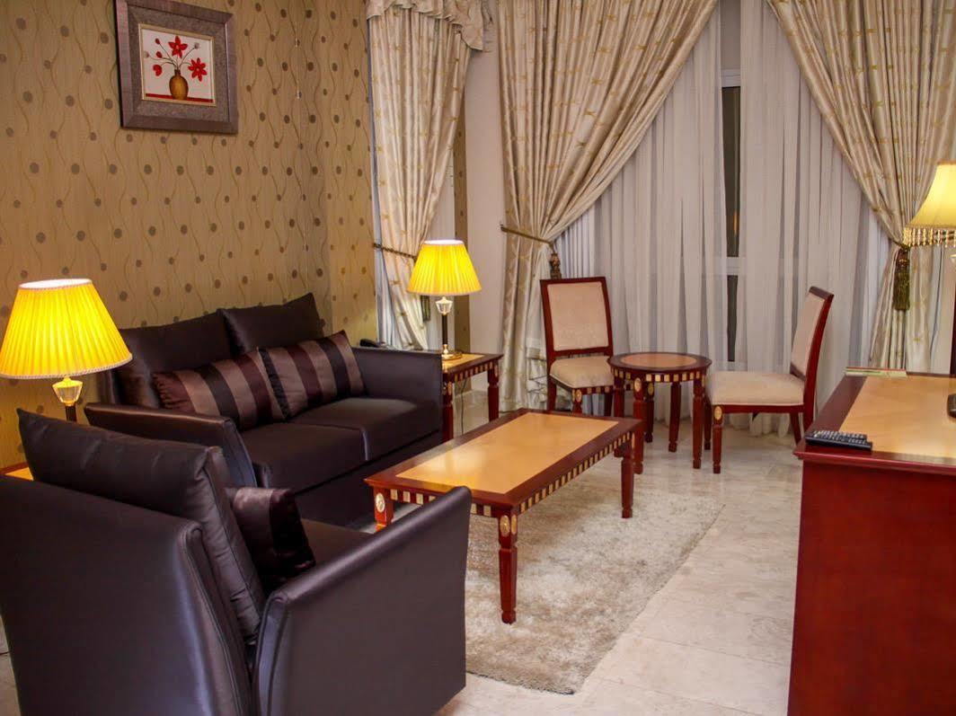 Pioneer Hotel Apartments Muscat Exterior foto