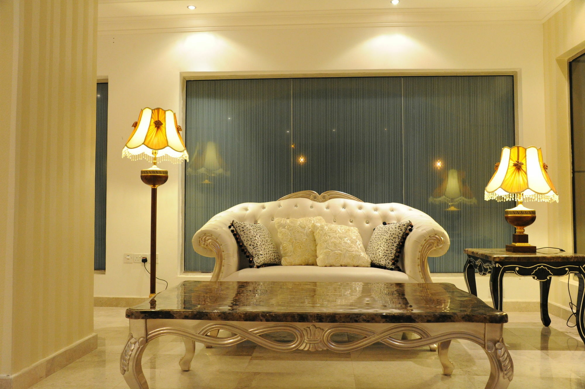 Pioneer Hotel Apartments Muscat Exterior foto