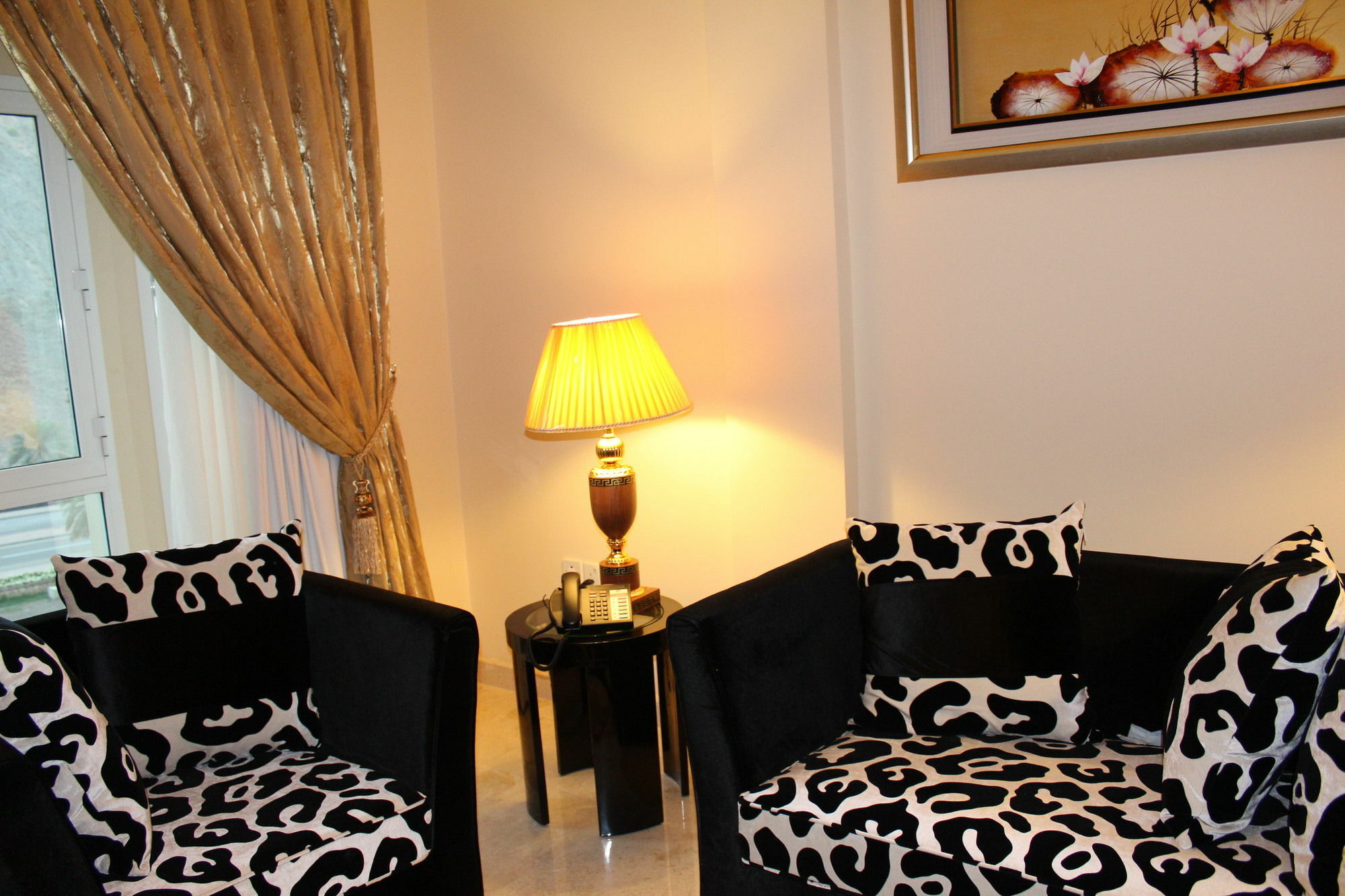 Pioneer Hotel Apartments Muscat Exterior foto